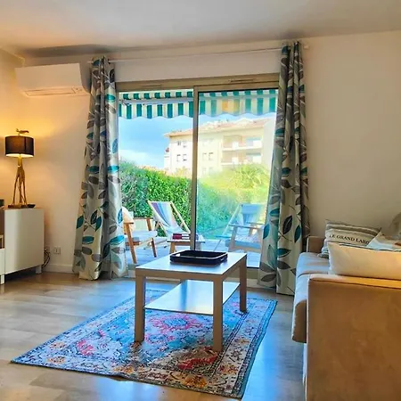 Apartment 45m2 With Garden In Saint-raphael *