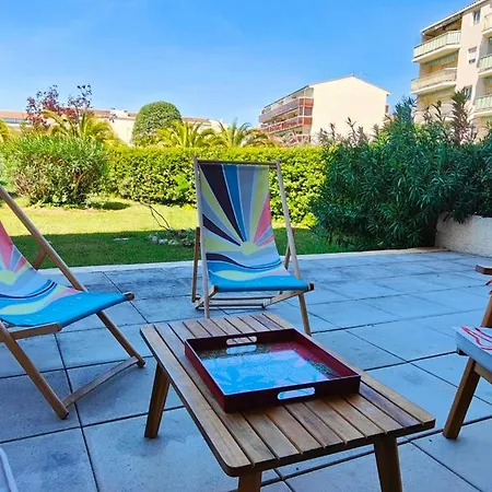 45m2 With Garden In Saint-raphael Апартаменты *